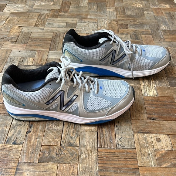 New Balance Men’s 1540V2 Walking Shoe Size 11 - Picture 1 of 10